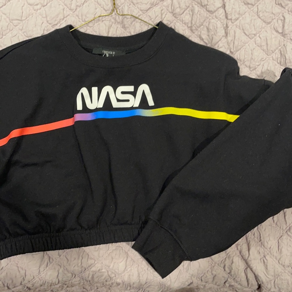 Nada crop top sweater